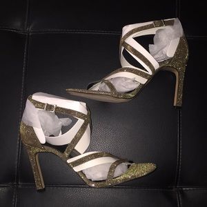 Mix No. 6 Mardelle Sandal Size 10M